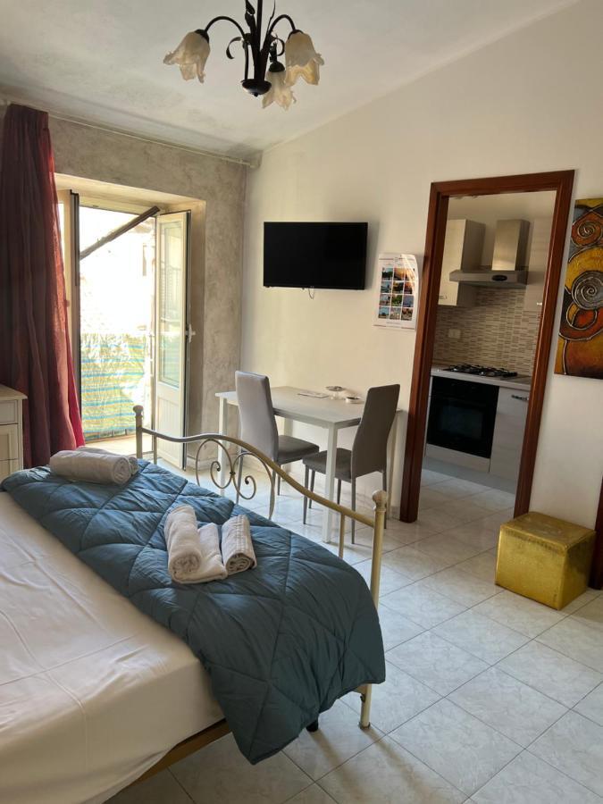 Perla Apartment เชฟาลู ภายนอก รูปภาพ